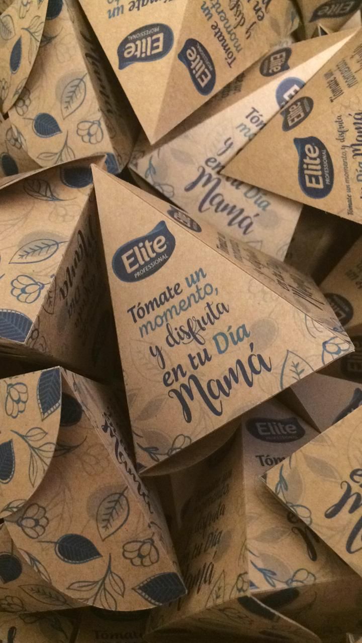 Envases piramidales personalizados para Elite Professional